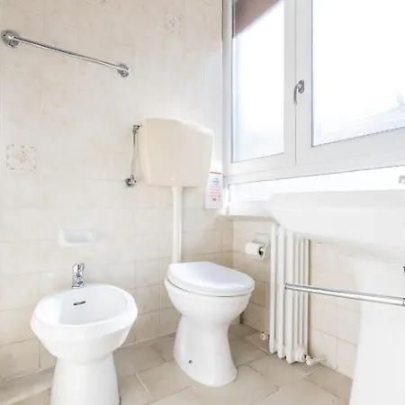 Guest house Lia Rooms 4 *