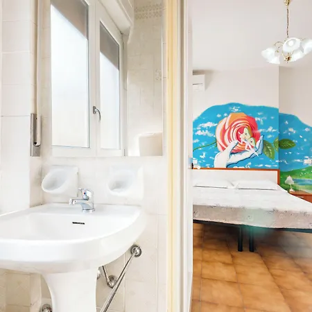 Lia Rooms 4 3* La Spezia