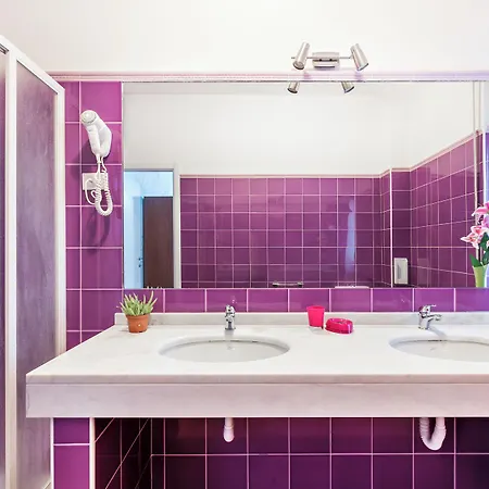 Lia Rooms 4 La Spezia