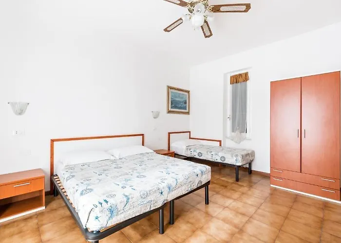 Lia 4 招待所 斯培西亚